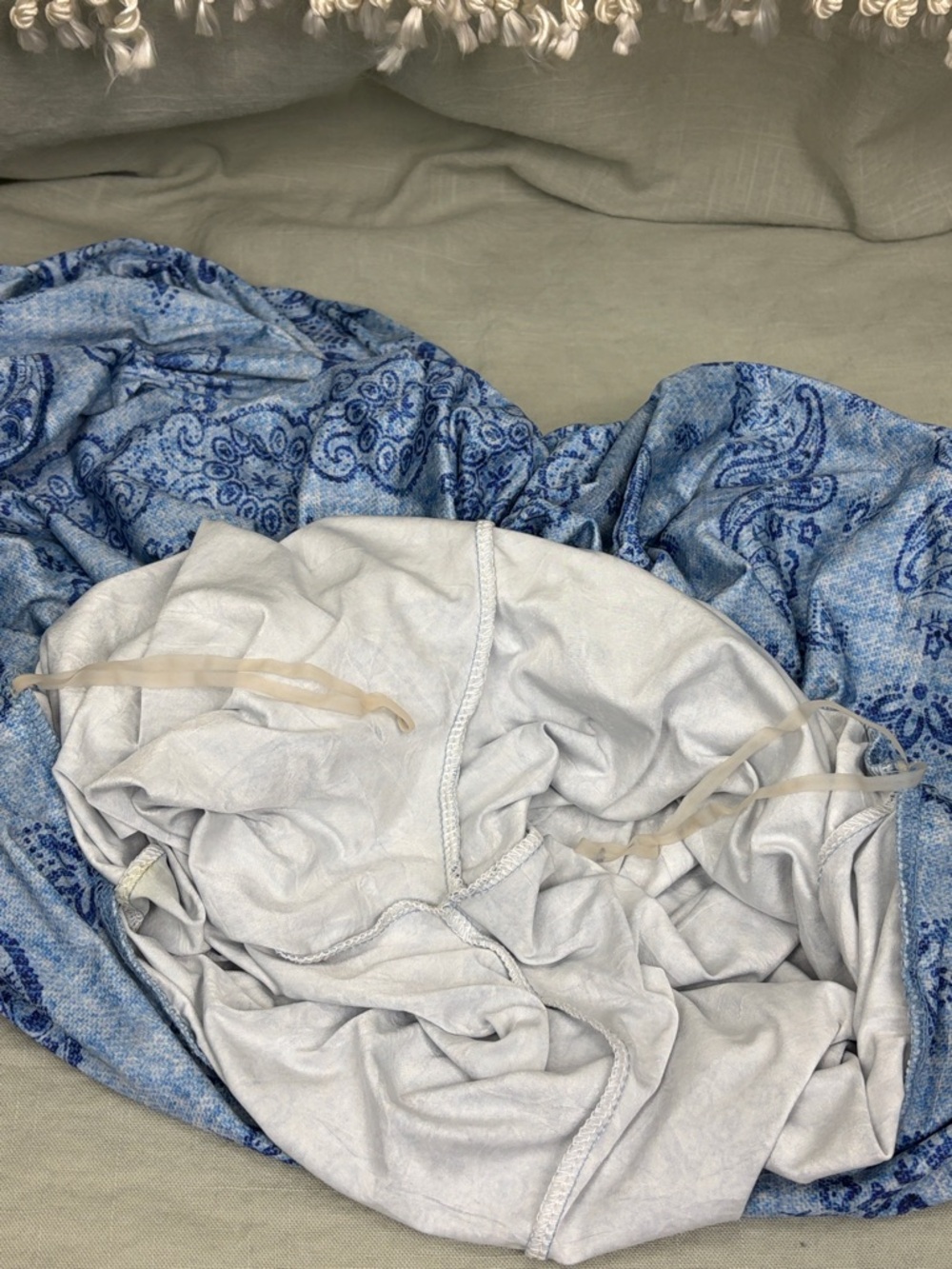 Tasha Polizzi Light Blue Paisley Wide Leg Lounge Pants | XL - Picture 6 of 9
